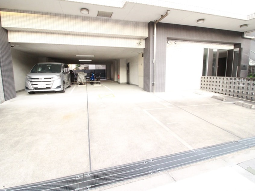 駐車場 レオンコンフォート新梅田(705)