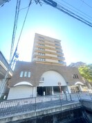 ﾌｧﾐ-ﾙｶﾞ-ﾃﾞﾝ二条駅前西棟（415）の外観