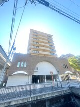 ﾌｧﾐ-ﾙｶﾞ-ﾃﾞﾝ二条駅前西棟（415）