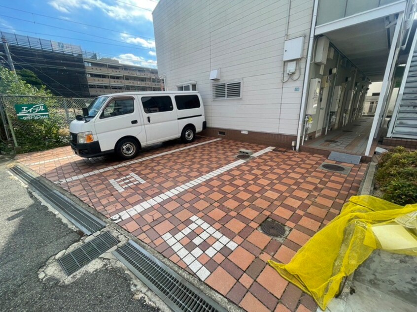 駐車場 親王塚ハイツ