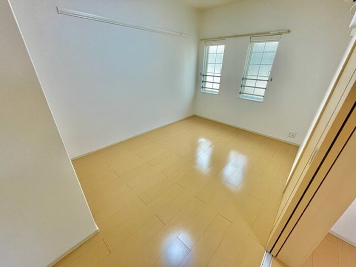 居室 スミスガーデン源