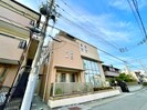 本山中町カチフラットの外観