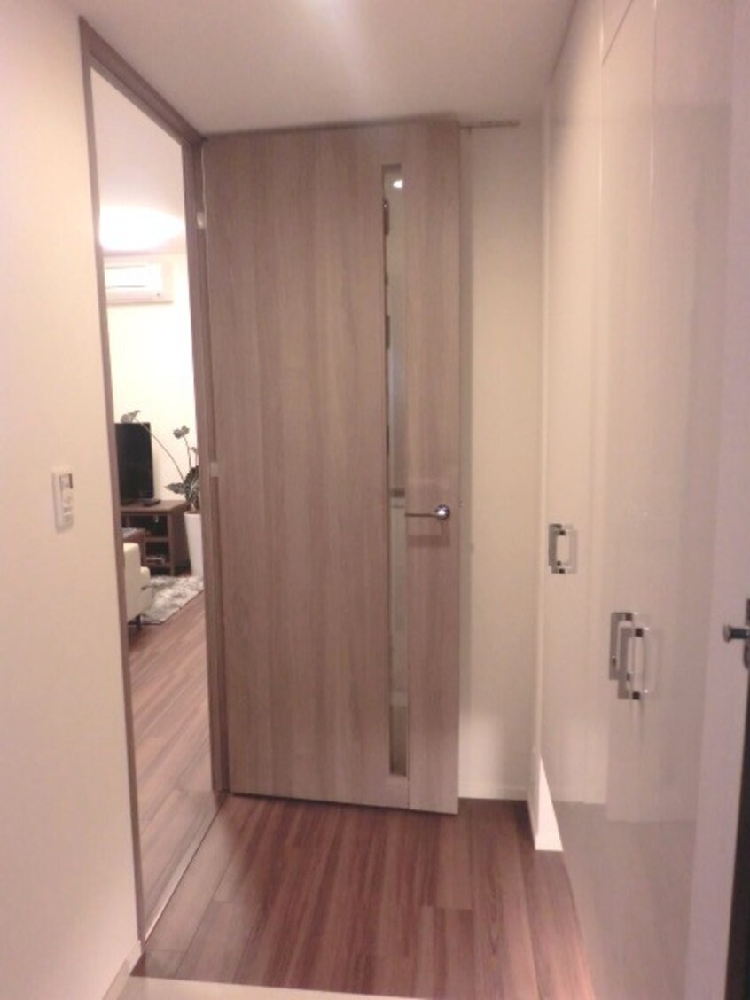 廊下 パ-クアクシス梅田