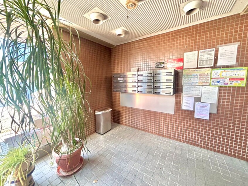 エントランス部分 ｾｿﾞﾝ東之町