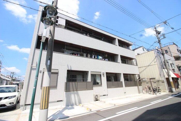 外観写真 ティースリーカーサモジュカ