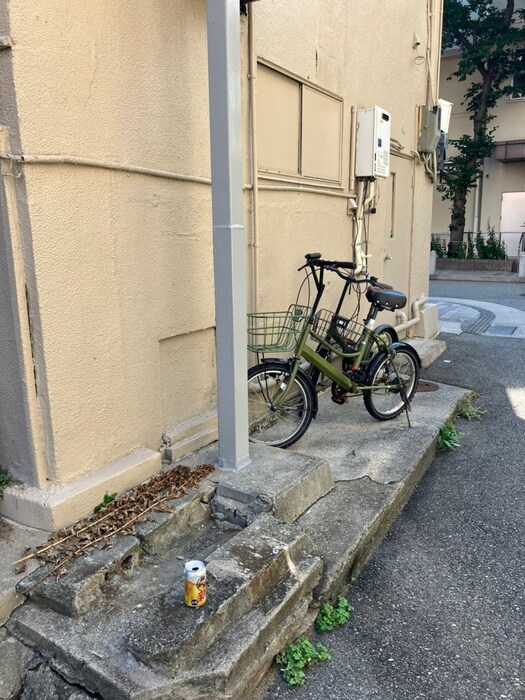 駐輪場 東屋敷ビル