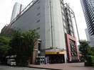 Loft(ディスカウントショップ)まで319m グランディ梅田北