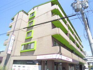 いずみやビル