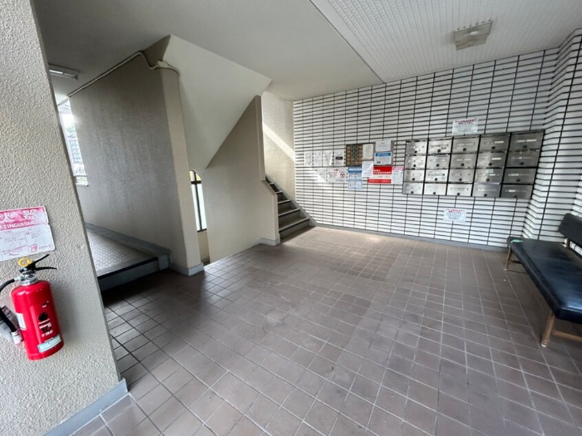 エントランス部分 サン春日第２マンション