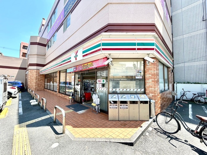 セブンイレブン　大阪十三本町３丁目店(コンビニ)まで240m ヴァンヴェール淀川