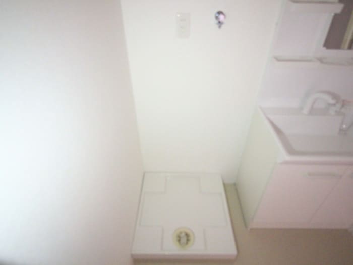 洗濯機置場 ゼフィ－ル西明石