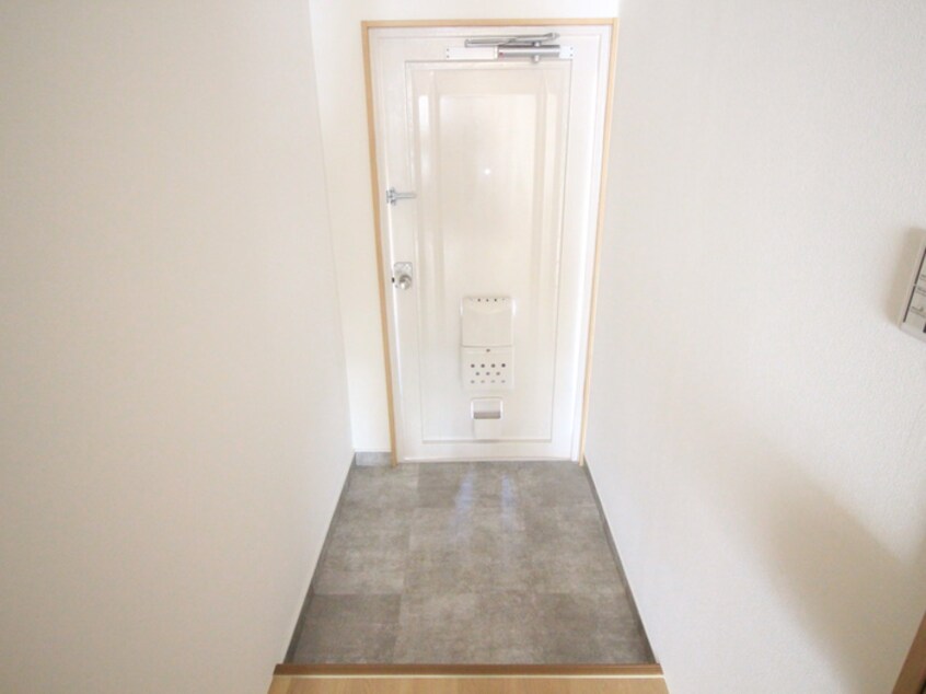 玄関 ゼフィ－ル西明石