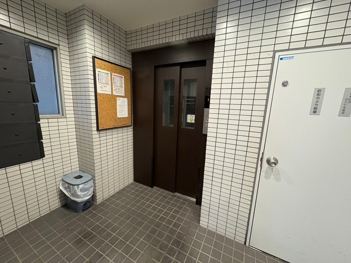 エントランス部分 ボイスビル