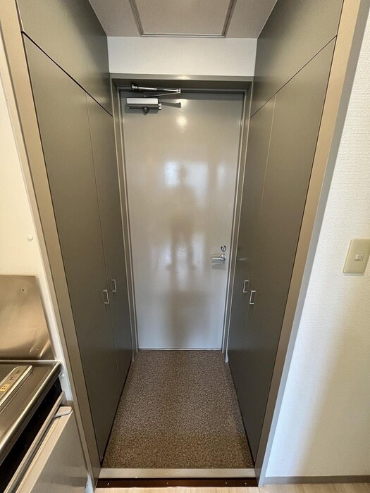 玄関 メイト緑地公園