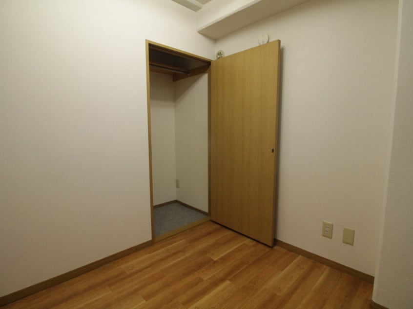 収納 ＳＤフォ－マルハイツ