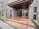 エントランス部分 シャン・ド・フルール竹村