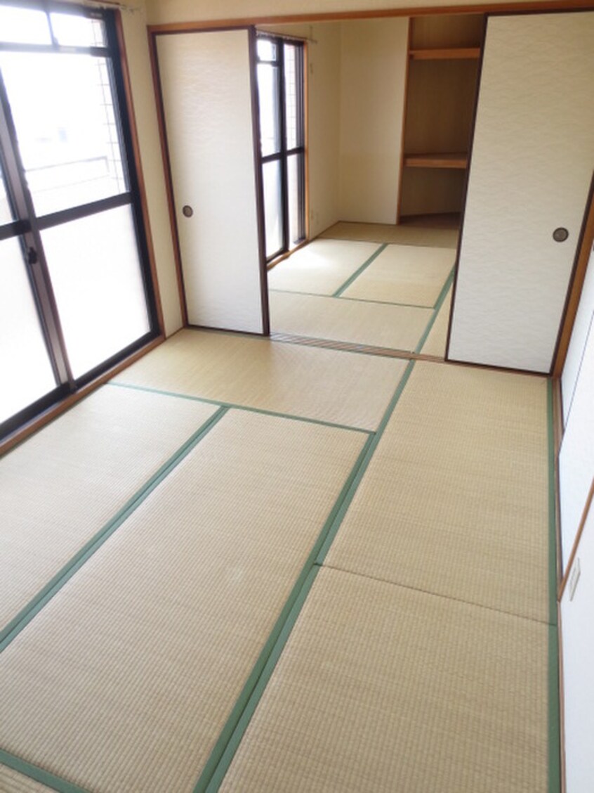 居室 シャンテ辻亀