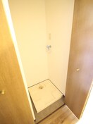 洗濯機置場 日大ロイヤル西中島