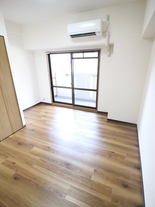 居室 日大ロイヤル西中島