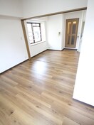 廊下 日大ロイヤル西中島