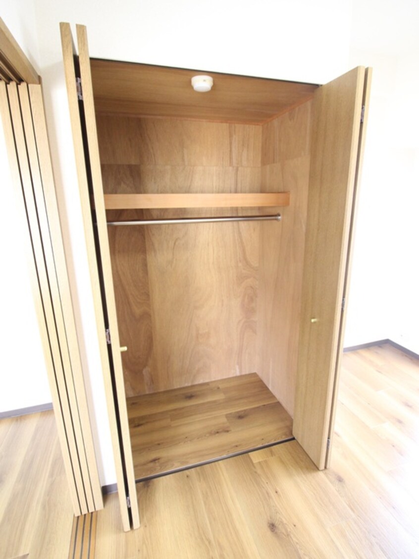 収納 日大ロイヤル西中島