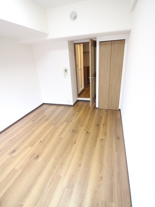 居室 日大ロイヤル西中島