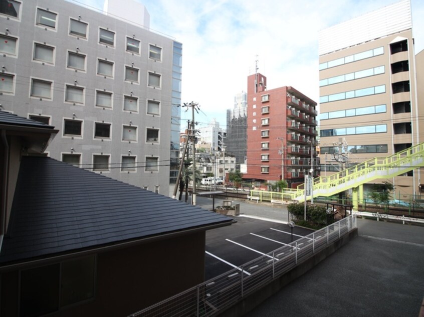 室内からの展望 日大ロイヤル西中島