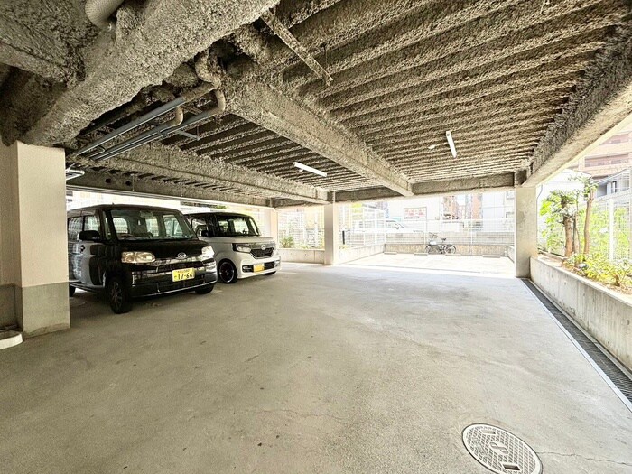 駐車場 ヴィーブル三国ヶ丘