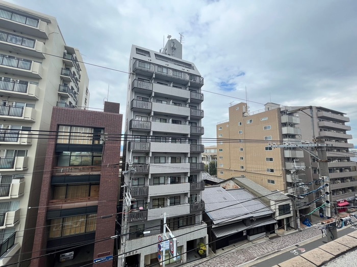 室内からの展望 アティ今出川