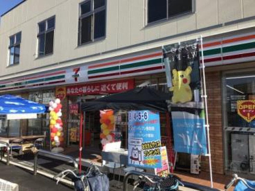 セブンイレブン熊取西店(コンビニ)まで700m アド　アジュール