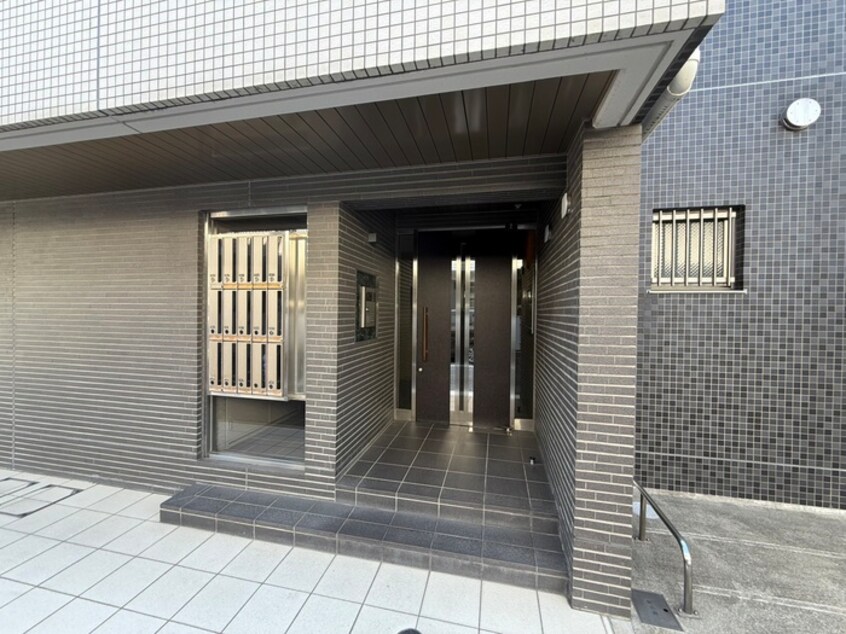 エントランス部分 ドルチェヴィ－タ西宮