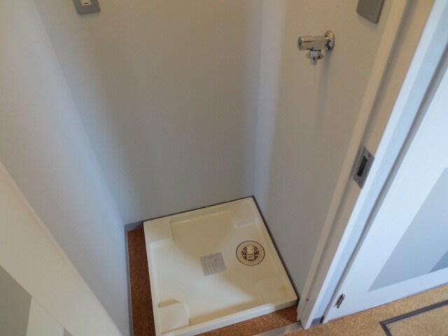 洗濯機置場 REVE95