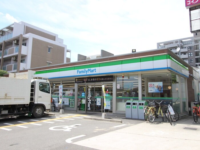 ファミリーマート(コンビニ)まで170m センチュリー上山手