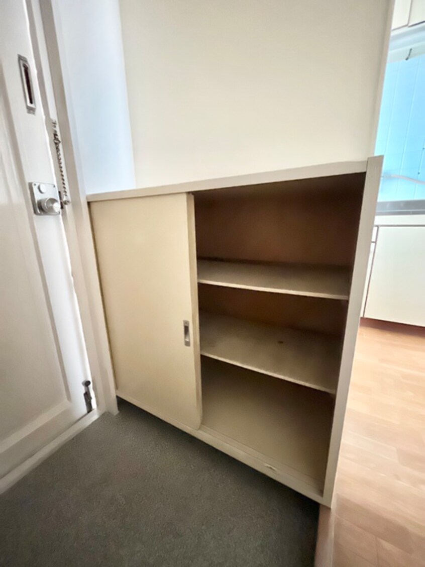 靴箱 ヴィラナリ－南寺方