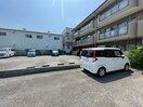 駐車場 フレールなかもず