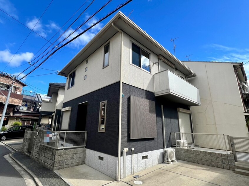 外観写真 吉田泉殿町43番地8貸家