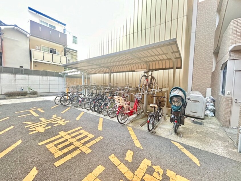 駐輪場 パインフィ－ルド五条