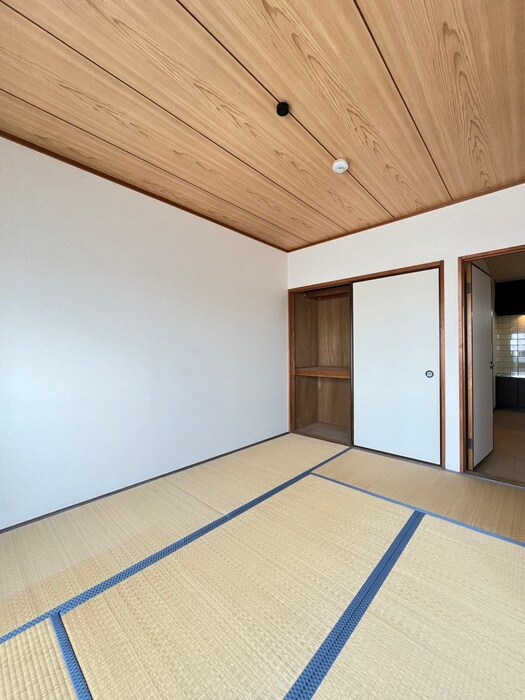 居室 シャトルハイツ