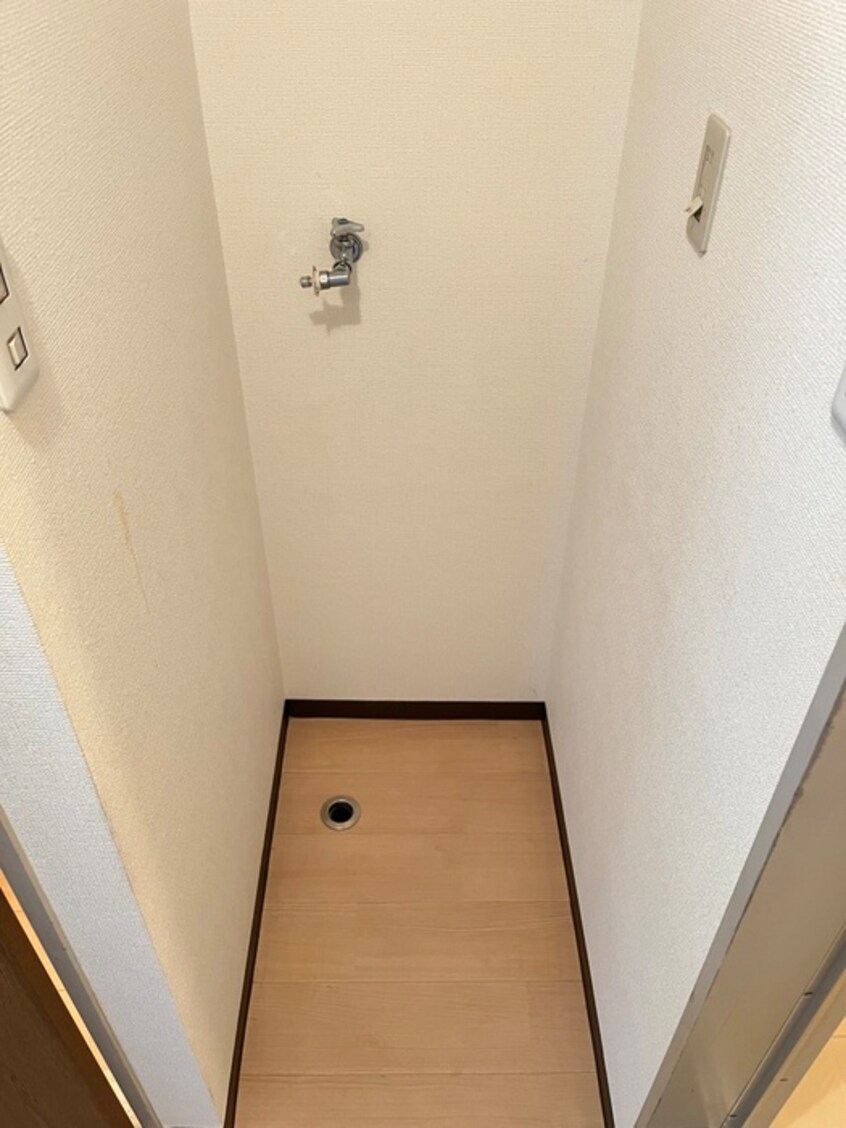 洗濯機置場 シャトルハイツ