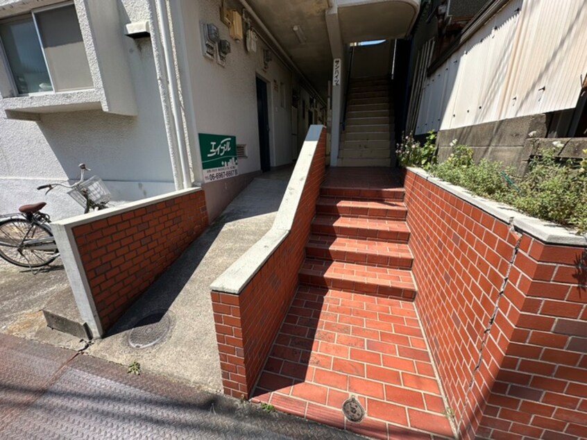 エントランス部分 サンハイツ