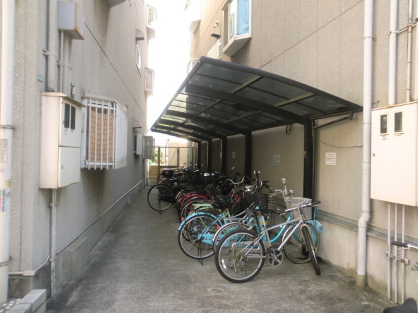 駐輪場 ビ－トル山本北Ｅ棟