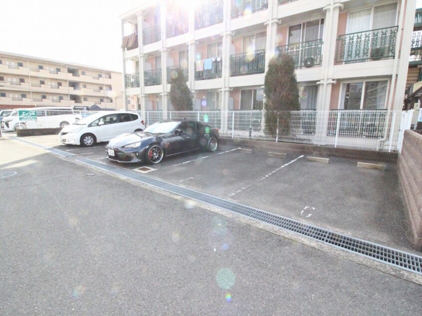 駐車場 ワイズ