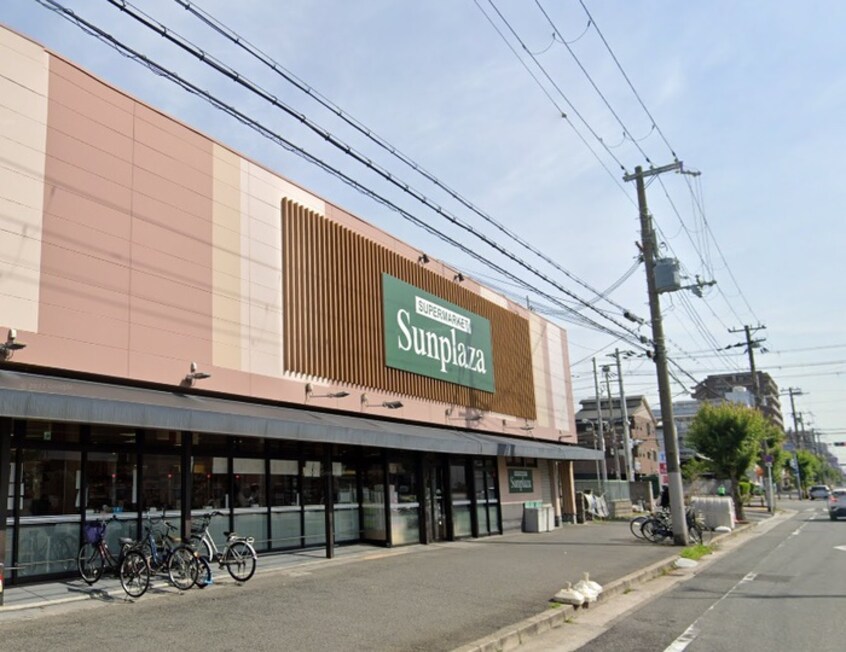 サンプラザ(スーパー)まで500m 少林寺東ジーイードゥ