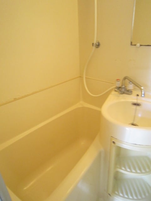 バス／シャワールーム等 クレミヤマンション