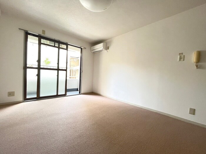 居室 クレッシェンド岸地