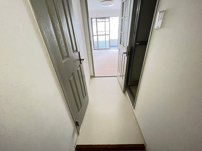 廊下 クレッシェンド岸地