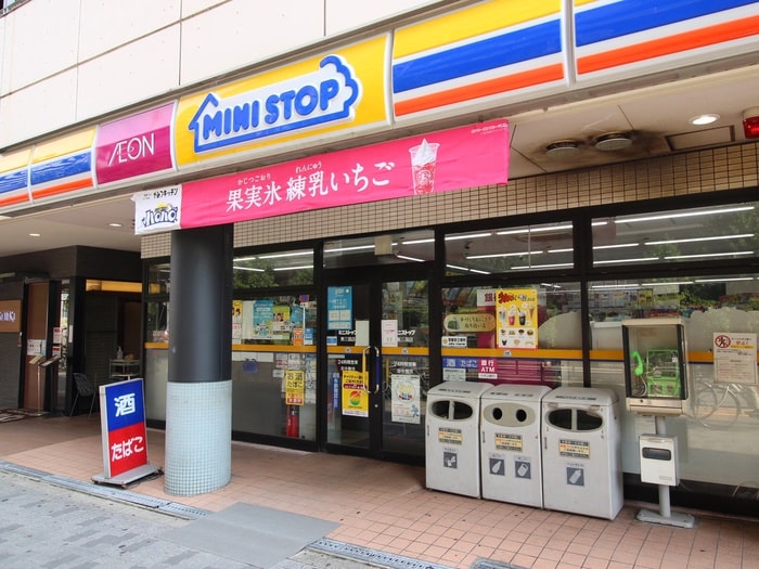 ミニストップ東三国店(コンビニ)まで47m 東三国センチュリーマンション