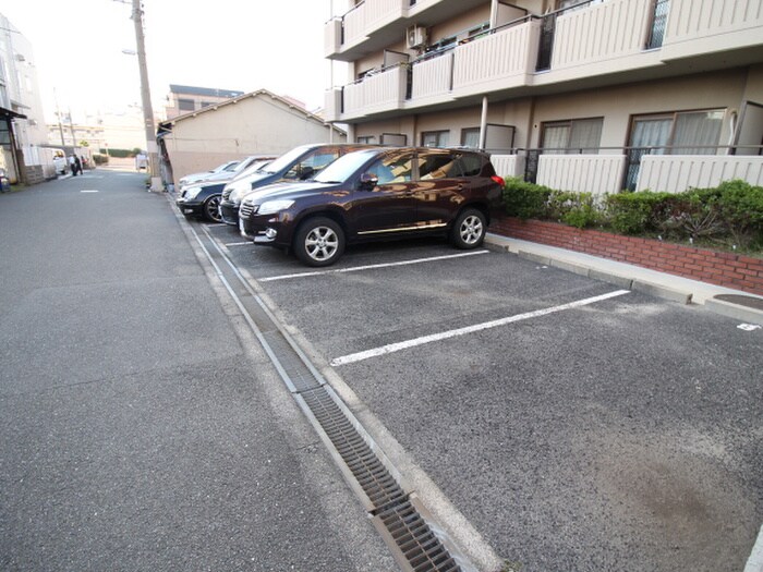 駐車場 レジデンス・さもと