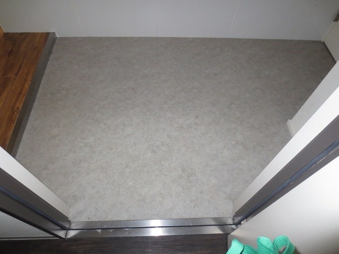 玄関 ＰＲＩＯＲ　ＬＩＢＥＲＴＡ