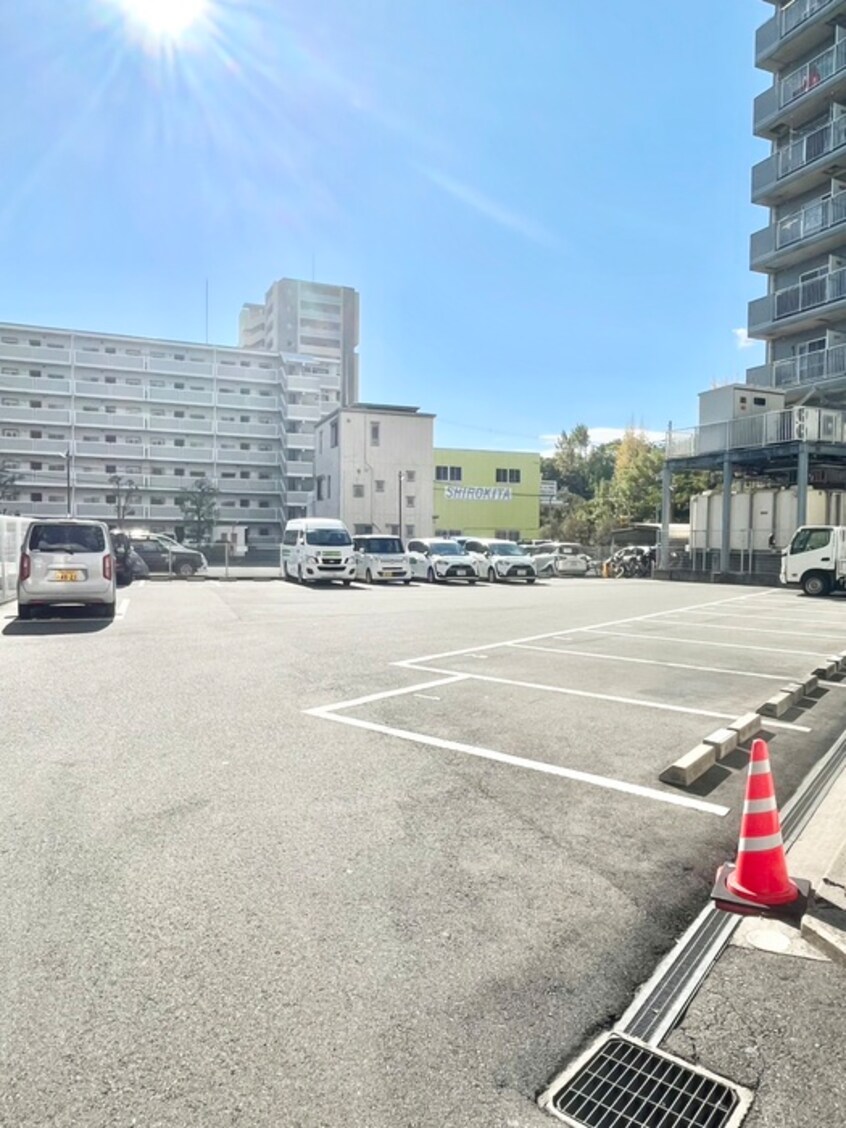 駐車場 パークリッジ現代